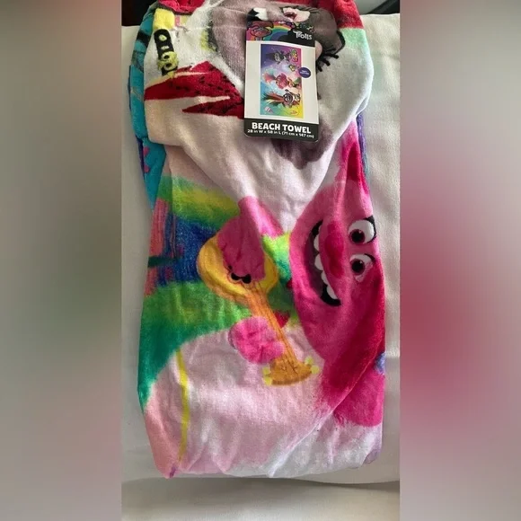 NWT Trolls Colorful Character Beach Towel - Picture 4 of 5